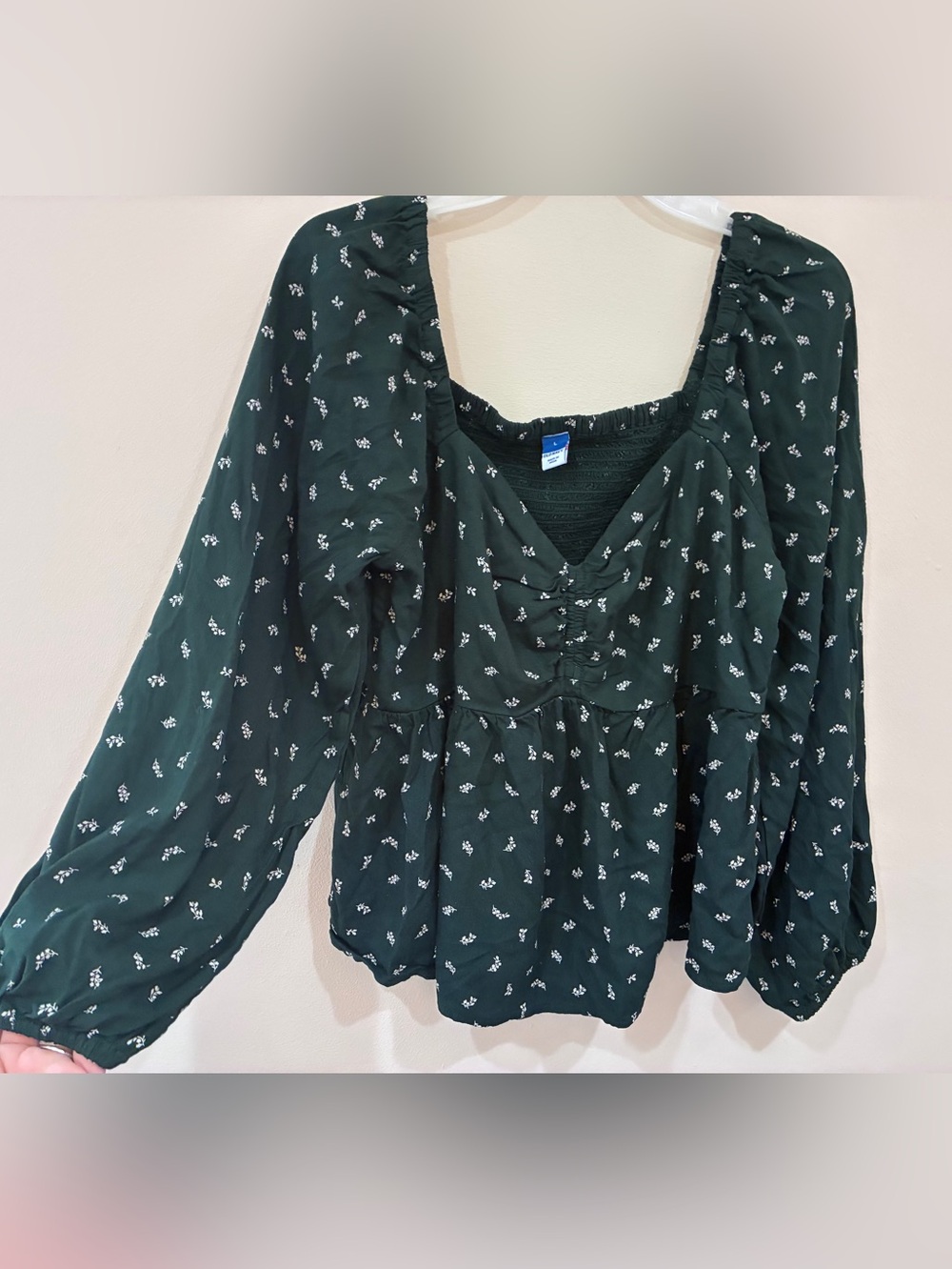 Old‎ Navy Dark Green Floral Smocked Top